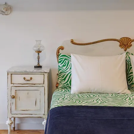 Holiday home Loft Con Mucha Luz En El Centro Barrio Ruzafa Valencia