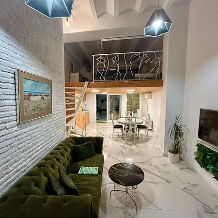 Holiday home Loft Con Mucha Luz En El Centro Barrio Ruzafa *